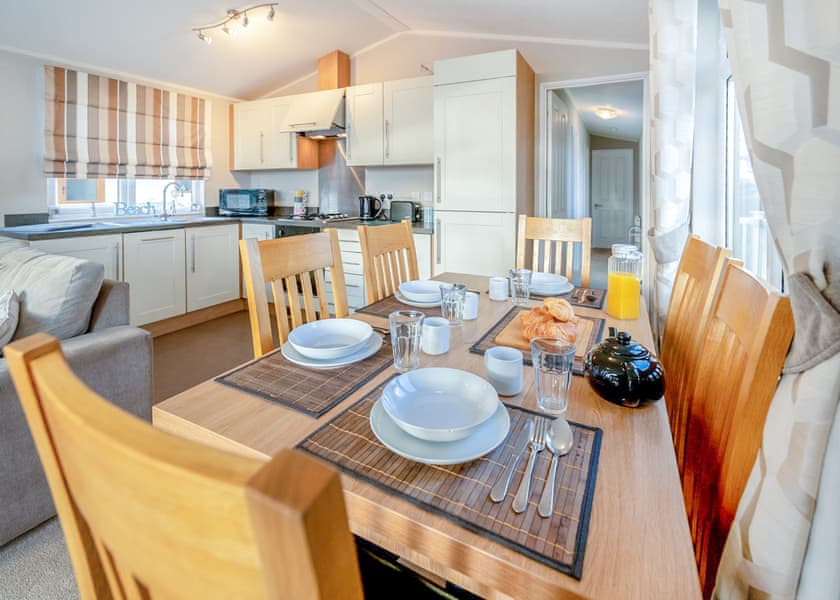 The Southwold Lodge - The Hollies Kessingland, Kessingland, near Lowestoft