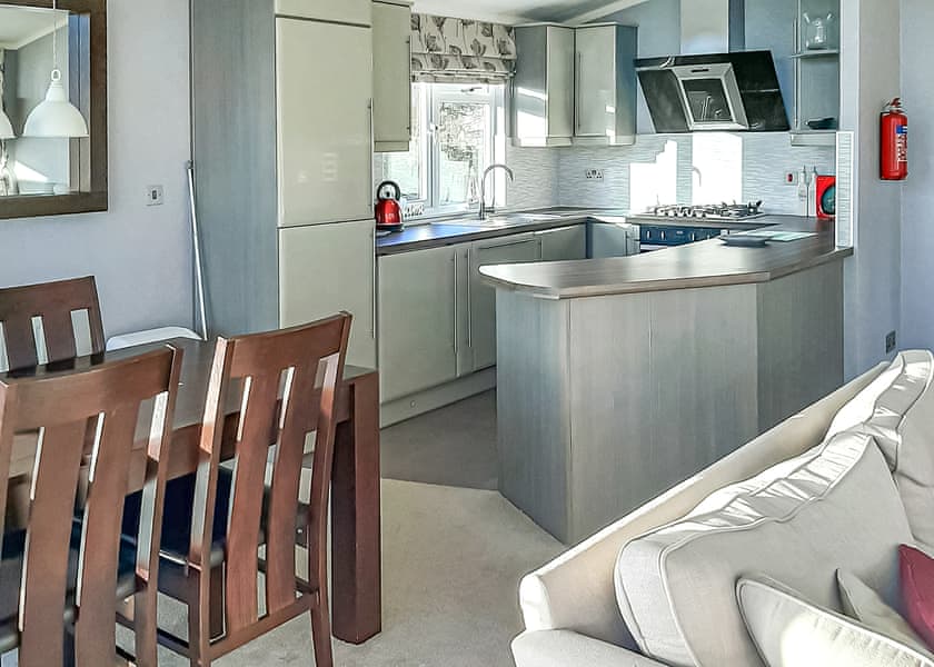 The Kingfisher - The Hollies Kessingland, Kessingland, near Lowestoft