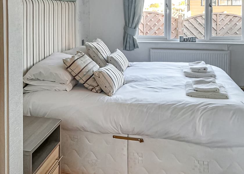 The Kingfisher - The Hollies Kessingland, Kessingland, near Lowestoft