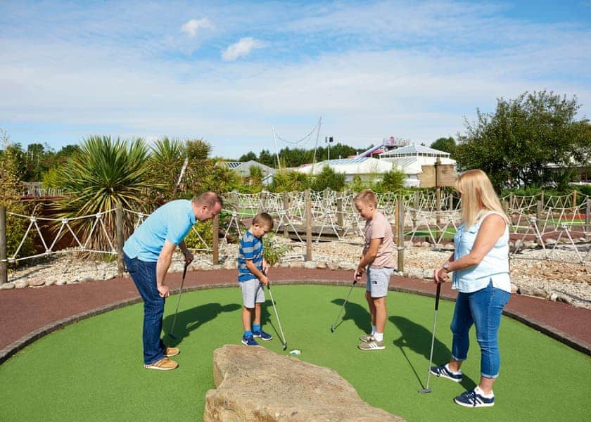 Adventure Golf | Cleethorpes Beach Holiday Park, Cleethorpes 
