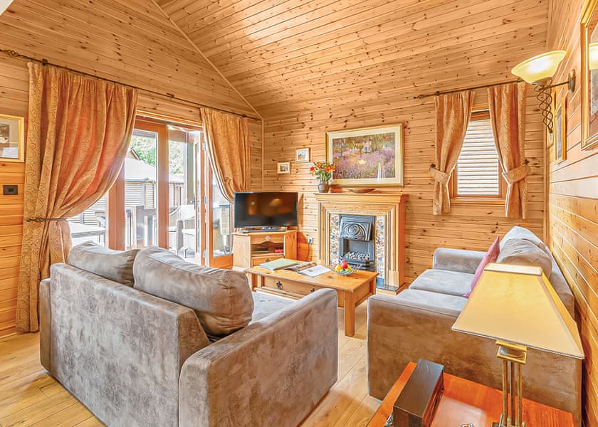 Sturt Lodge - Tilford Woods Lodge Retreat, Tilford, Farnham