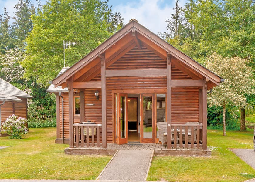 Cobbett Contemporary Premier - Tilford Woods Lodge Retreat, Tilford, Farnham