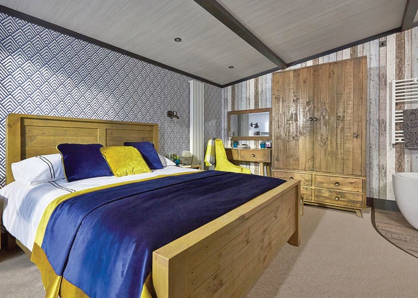 Exclusive TriBeCa with Hot Tub - Tattershall Lakes Country Park, Tattershall