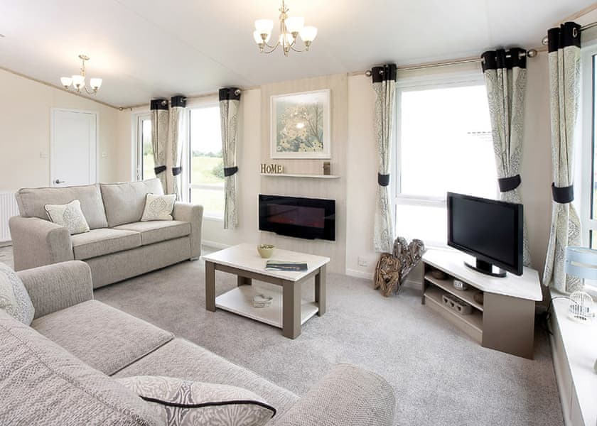 Exclusive Lakeside Lodge 8 H/Tub+Fishing - Tattershall Lakes Country Park, Tattershall