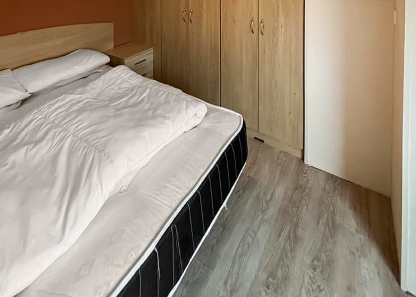 Three Bedroom Standard - Three Lochs Holiday Park, Newton Stuart