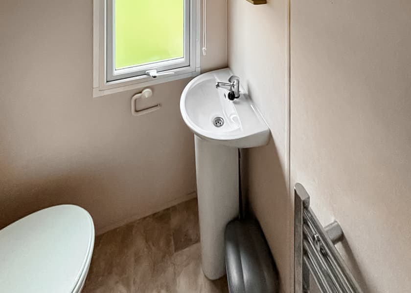 Three Bedroom Standard - Three Lochs Holiday Park, Newton Stuart