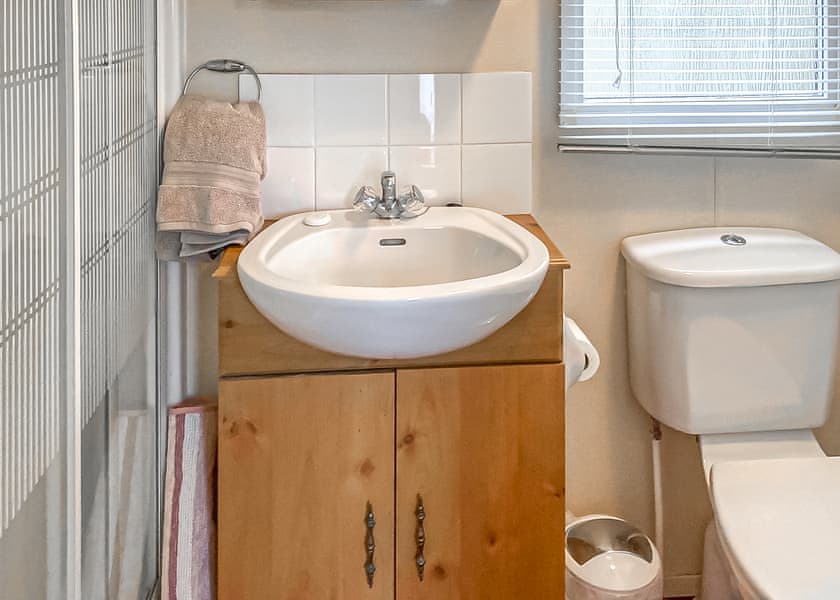 Madeira - Tan-Y-Fron Holiday Park, Dolgellau