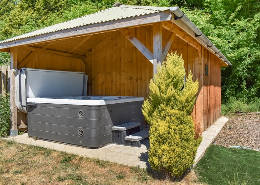 Thompson Hall Retreat, Thetford