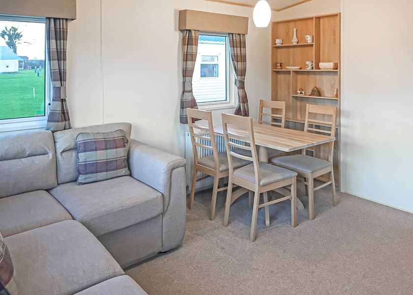 Tollerton Caravan WF