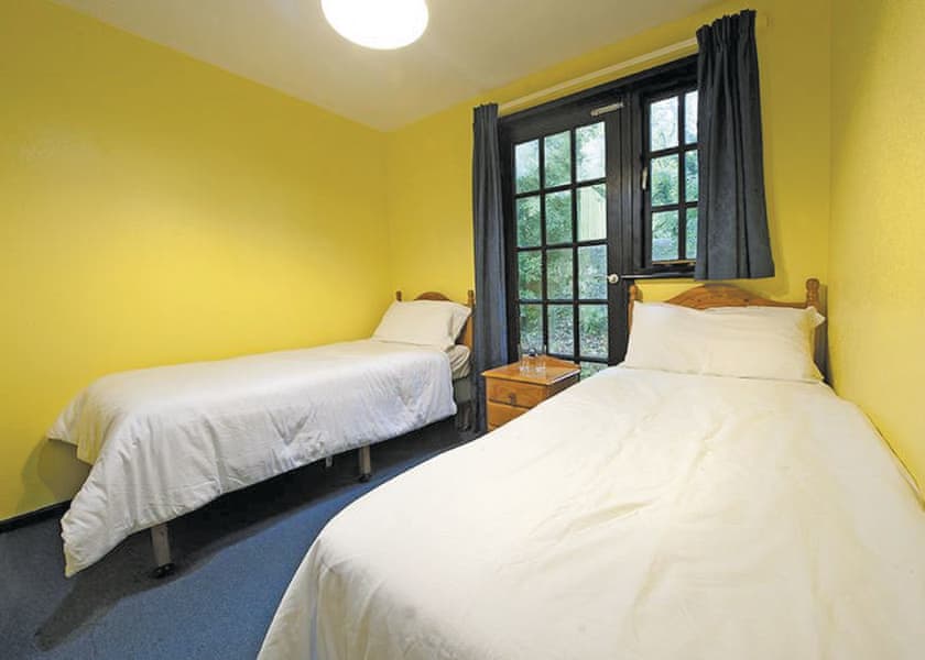 Typical TM 2 Bed Bronze Bungalow (sleeps 4) (Pet) | Tolroy Manor, Hayle