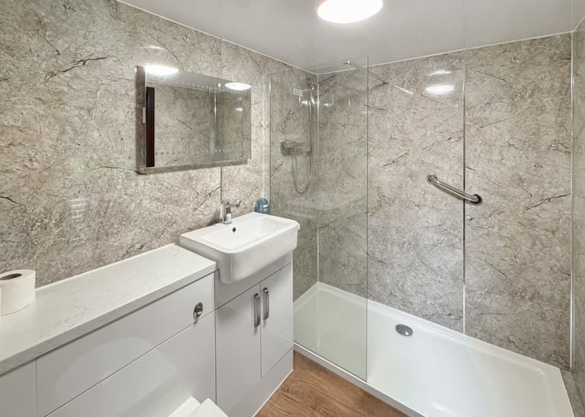 Woodland Lodge - Exmoor Gate Lodges, Waterrow, Wiveliscombe