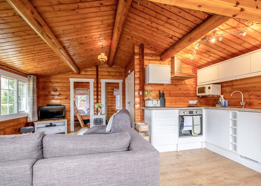 Cabin 15 - Trawsfynydd Leisure Village, Blaenau Ffestiniog