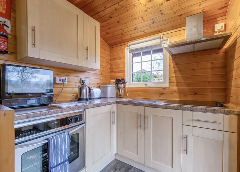 Cabin 350 - Trawsfynydd Leisure Village, Blaenau Ffestiniog