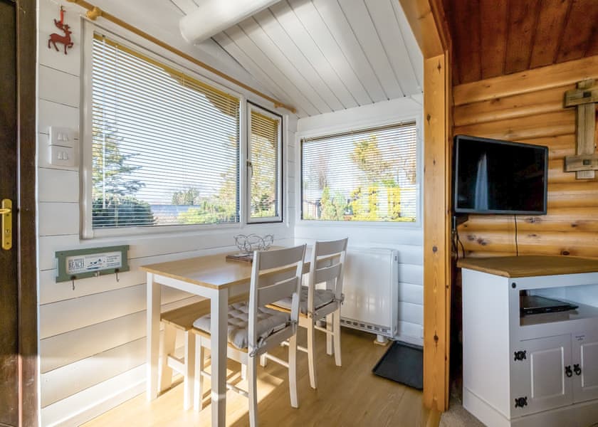 Cabin 254 - Trawsfynydd Leisure Village, Blaenau Ffestiniog