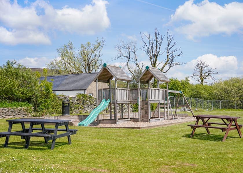 Trefach Country Club and Holiday Park, Clynderwen