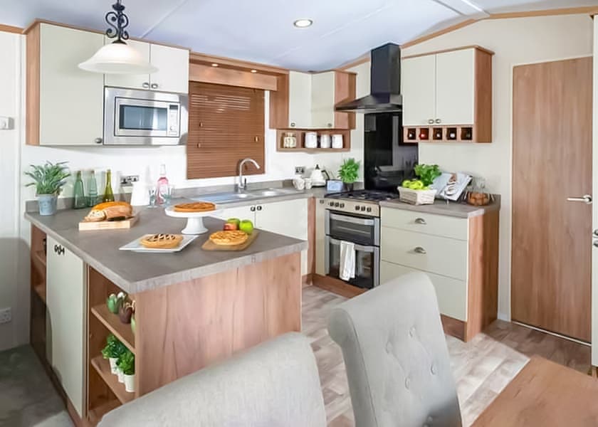 2 Bed Gold Plus Caravan - Trelawne Manor, Looe