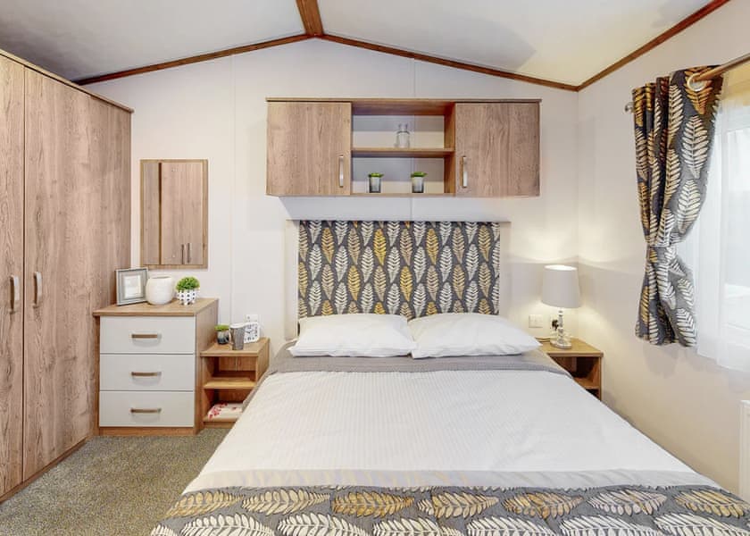 2 Bedroom Platinum Plus Caravan Pet - Trelawne Manor, Looe