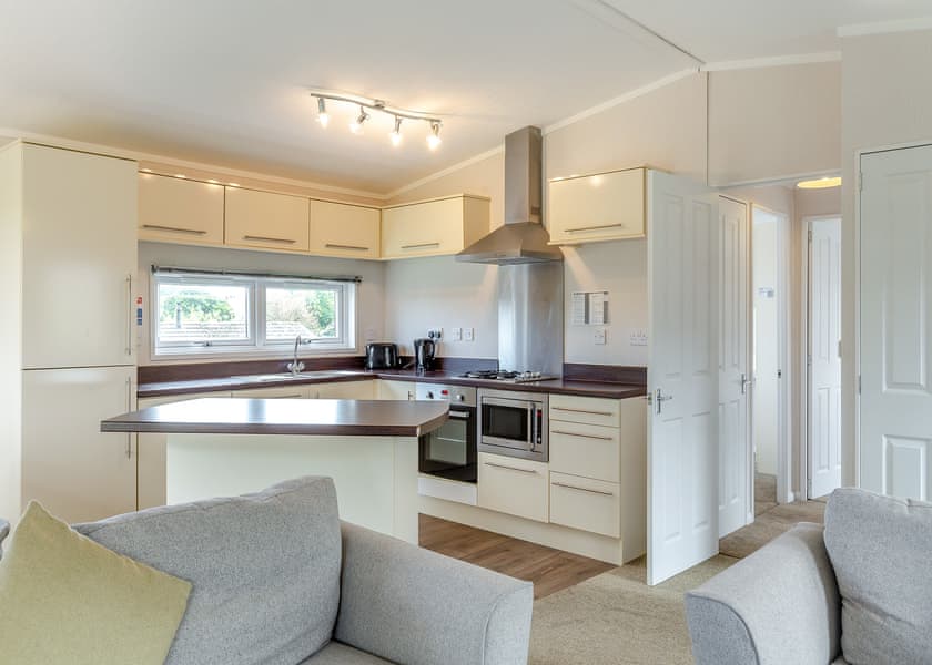 Primrose Lodge 2 - Meadow Lakes Holiday Park, Nr St Austell