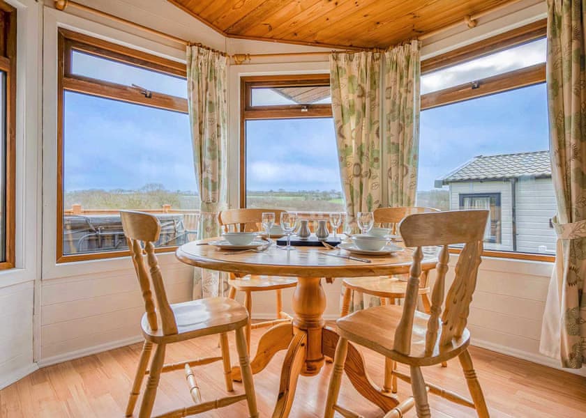 Willow Lodge 3 - Meadow Lakes Holiday Park, Nr St Austell