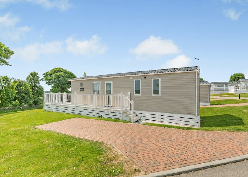 Kingfisher - Meadow Lakes Holiday Park, Nr St Austell
