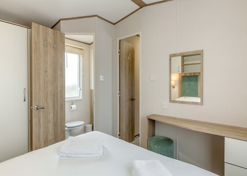 Kingfisher - Meadow Lakes Holiday Park, Nr St Austell