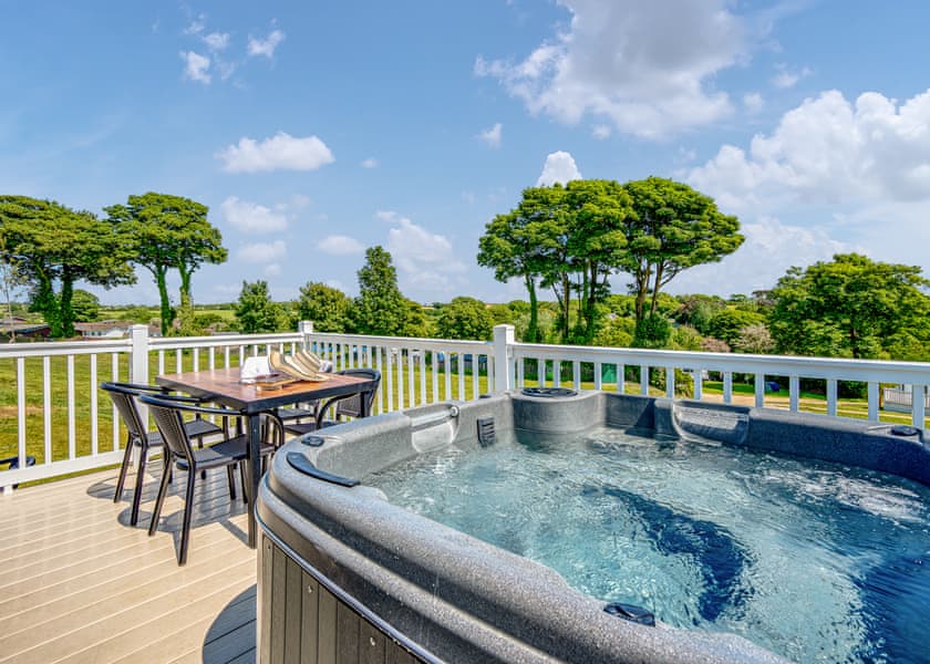 Kingfisher Accessible - Meadow Lakes Holiday Park, Nr St Austell