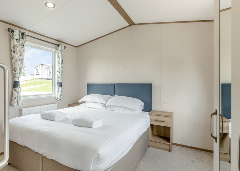 Kingfisher Accessible - Meadow Lakes Holiday Park, Nr St Austell