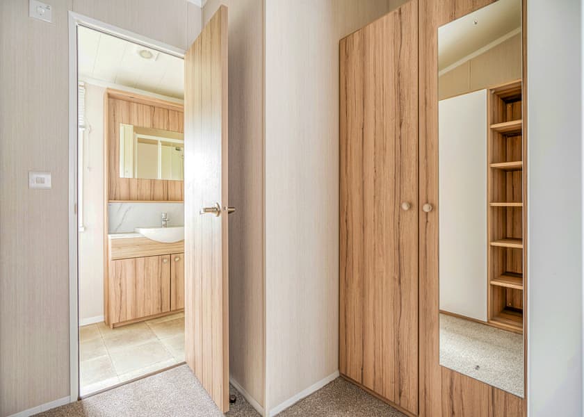 Jasmine Lodge 39 - Meadow Lakes Holiday Park, Nr St Austell