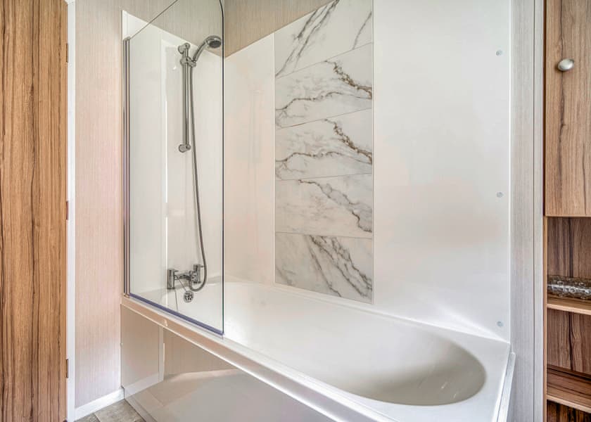 Jasmine Lodge 39 - Meadow Lakes Holiday Park, Nr St Austell