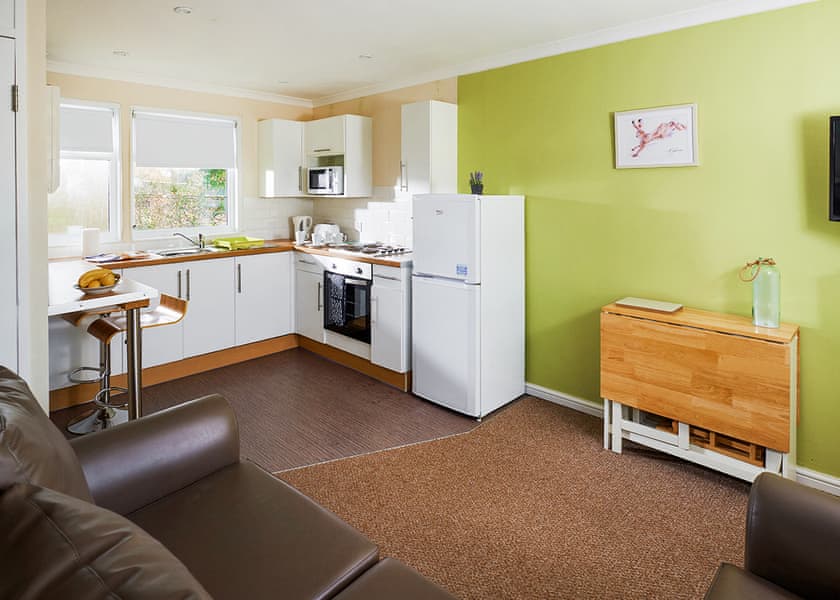 Garden Cottage 2 Pet - Meadow Lakes Holiday Park, Nr St Austell