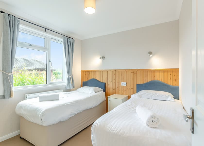 Primrose Lodge 3 - Meadow Lakes Holiday Park, Nr St Austell