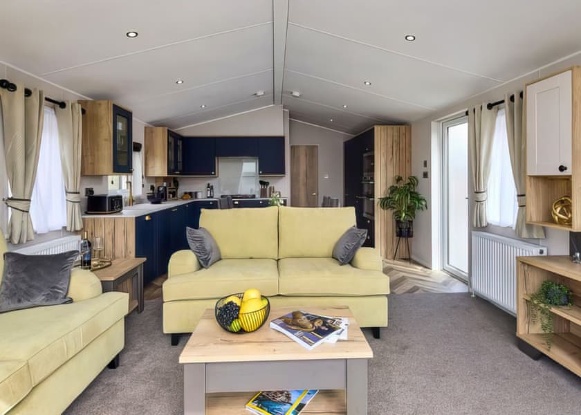 Superior 2 Bedroom with Hot Tub - Tregoad Holiday Park, Looe