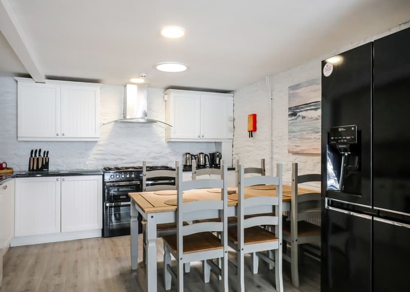 Imagery not representative of all grades | Kingfisher Cottage 6 Bedroom - Tregoad Holiday Park, Looe