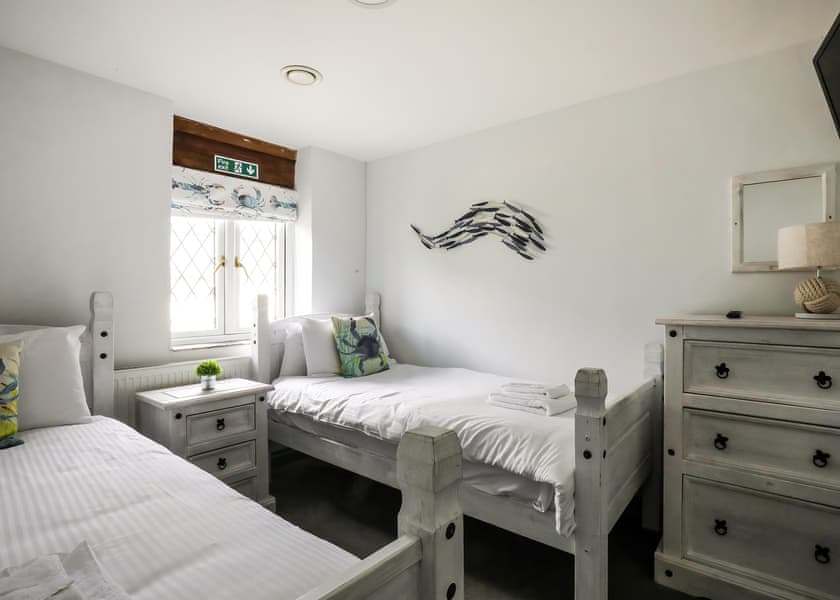 Imagery not representative of all grades | Kingfisher Cottage 6 Bedroom - Tregoad Holiday Park, Looe