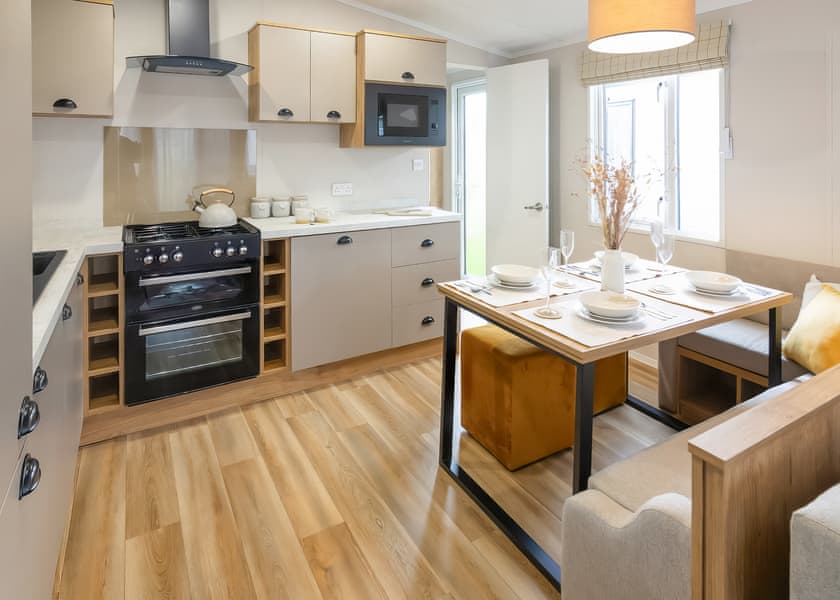 Superior 3 Bedroom (Pet) - Tregoad Holiday Park, Looe