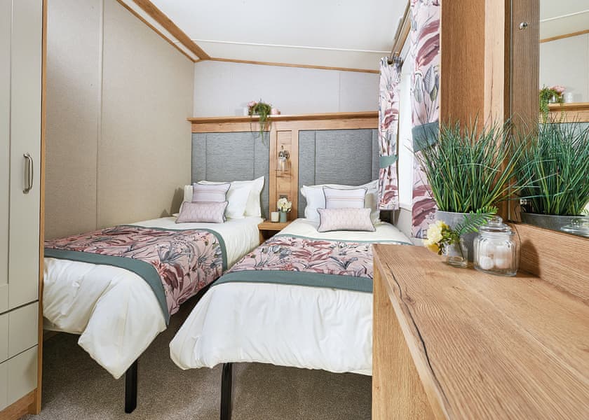 Signature 2 (Pet) - Tregoad Holiday Park, Looe