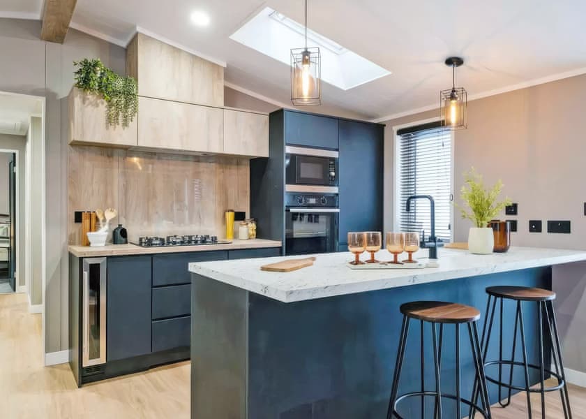 Signature 2 bedroom Lodge - Tregoad Holiday Park, Looe