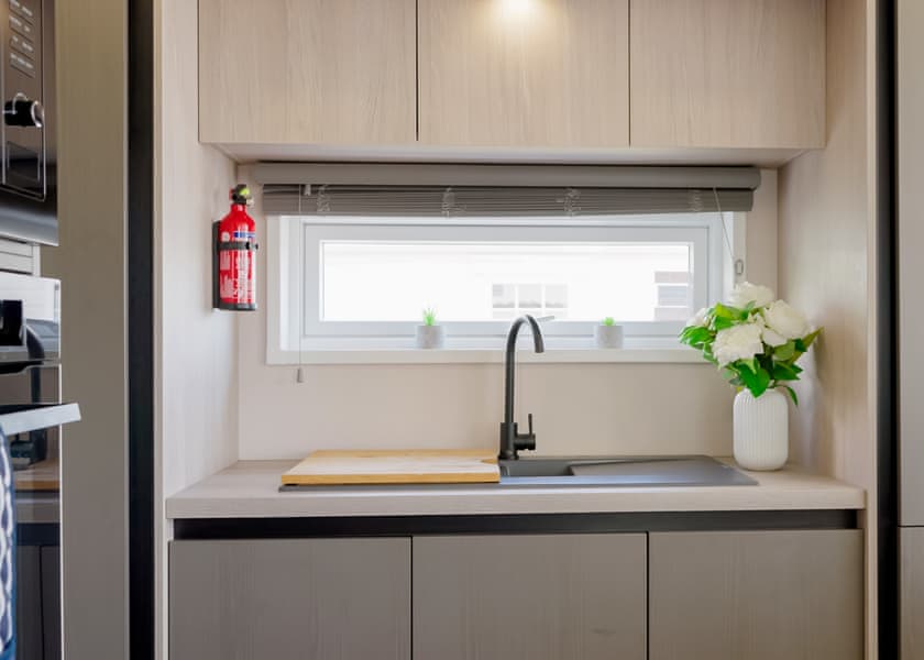 Hideaway Premier Luxury Fountain View Hot Tub  - Trelay Hideaway Holiday Park, Pelynt, near Looe and Polperro