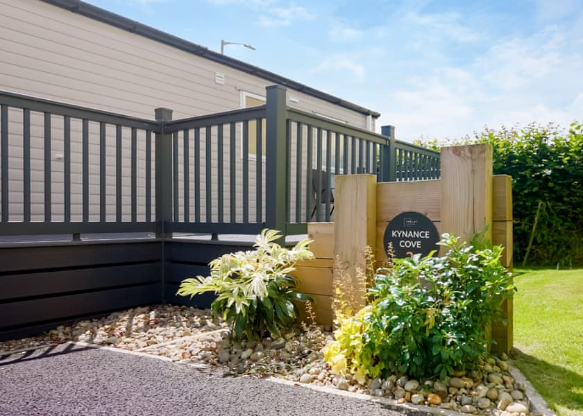 Hideaway Retreat 2 Bed – Fountain View - Trelay Hideaway Holiday Park, Pelynt, near Looe and Polperro