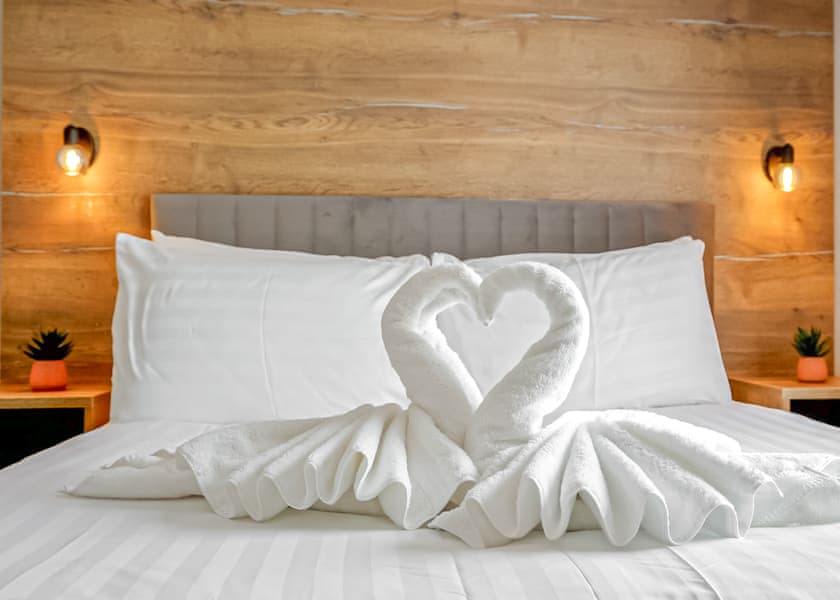 Hideaway Retreat 2 Bed – Fountain View - Trelay Hideaway Holiday Park, Pelynt, near Looe and Polperro