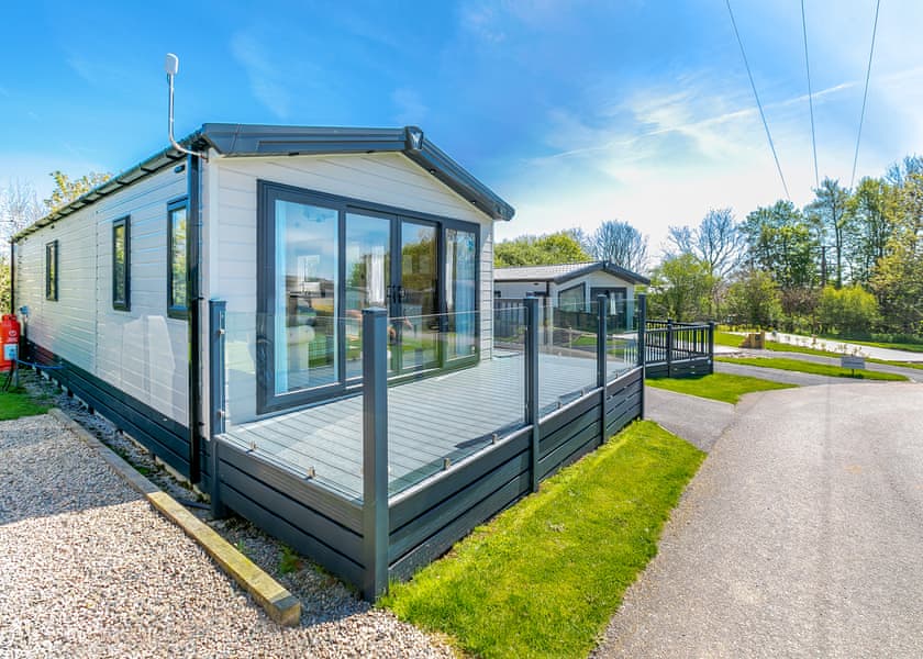 Hideaway Premier Luxury Pet Friendly - Trelay Hideaway Holiday Park, Pelynt, near Looe and Polperro