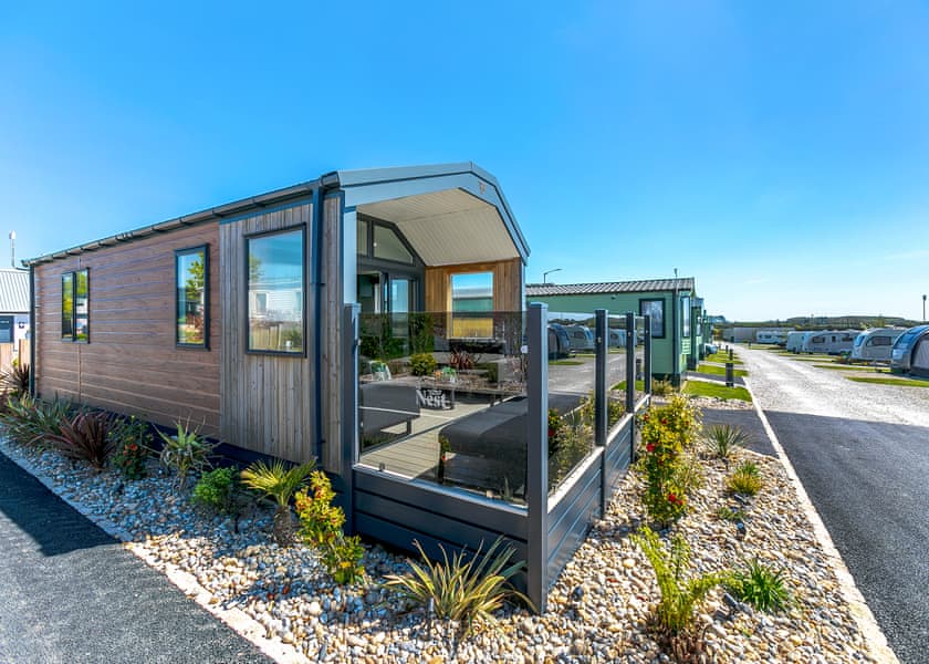 The Nest – Boutique Luxury with Private Hot Tub - Trelay Hideaway Holiday Park, Pelynt, near Looe and Polperro