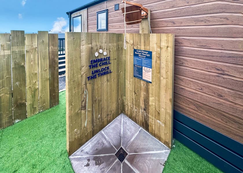 The Nest – Boutique Luxury with Private Hot Tub - Trelay Hideaway Holiday Park, Pelynt, near Looe and Polperro