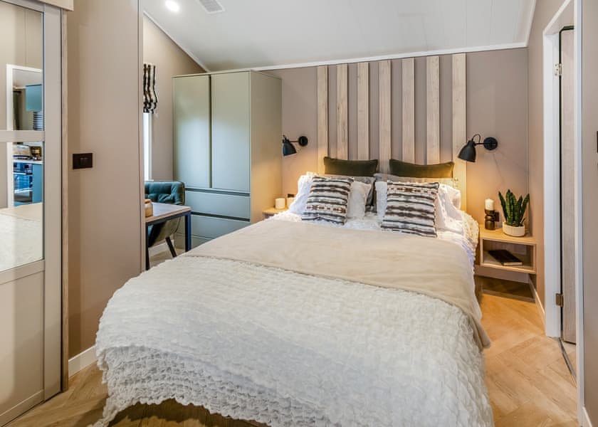 The Nest – Boutique Luxury with Private Hot Tub - Trelay Hideaway Holiday Park, Pelynt, near Looe and Polperro