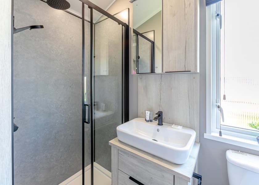 The Nest – Boutique Luxury with Private Hot Tub - Trelay Hideaway Holiday Park, Pelynt, near Looe and Polperro