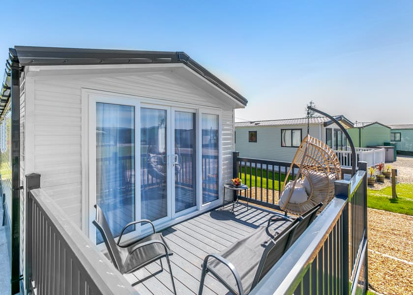 Hideaway Retreat 3 bed with Decking (Pet) - Trelay Hideaway Holiday Park, Pelynt, near Looe and Polperro