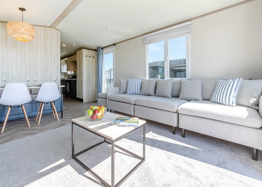 Hideaway Luxury 3 Bed Hot Tub – Fountain View - Trelay Hideaway Holiday Park, Pelynt, near Looe and Polperro