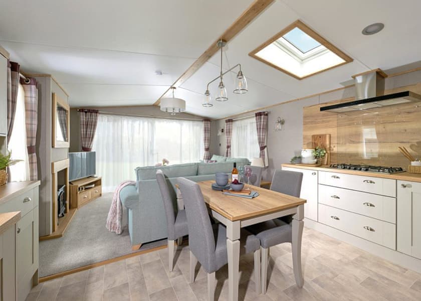 Hideaway Club 2 bed – Alfresco Grill & Chill - Trelay Hideaway Holiday Park, Pelynt, near Looe and Polperro