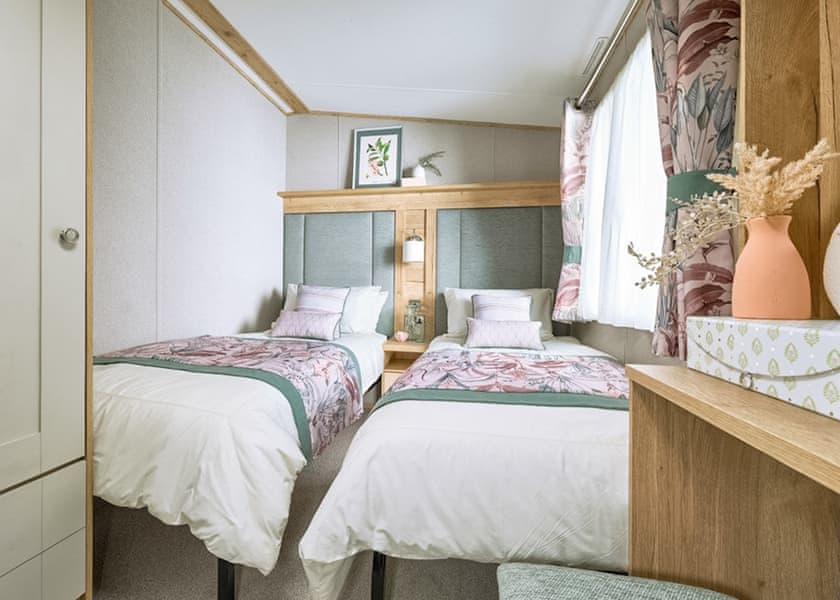 Hideaway Club 2 bed – Alfresco Grill & Chill - Trelay Hideaway Holiday Park, Pelynt, near Looe and Polperro