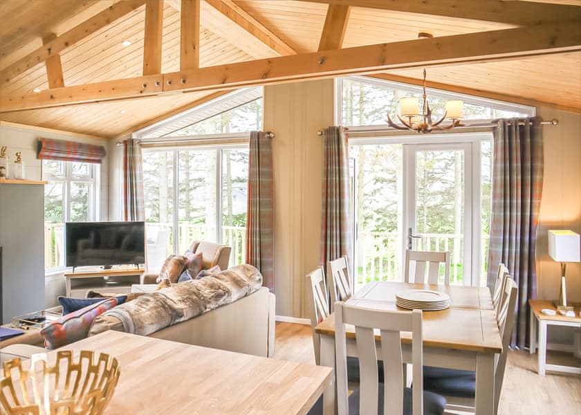 Hunters Lodge - Thirlestane Woodland Lodges, Lauder